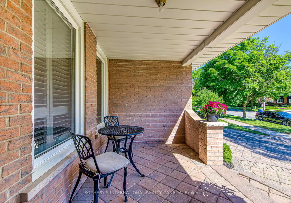 1272-falgarwood-drive-oakville-ontario-w13476650