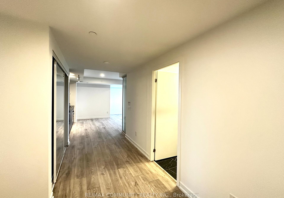 1100-sheppard-avenue-w-york-ontario-w13476784