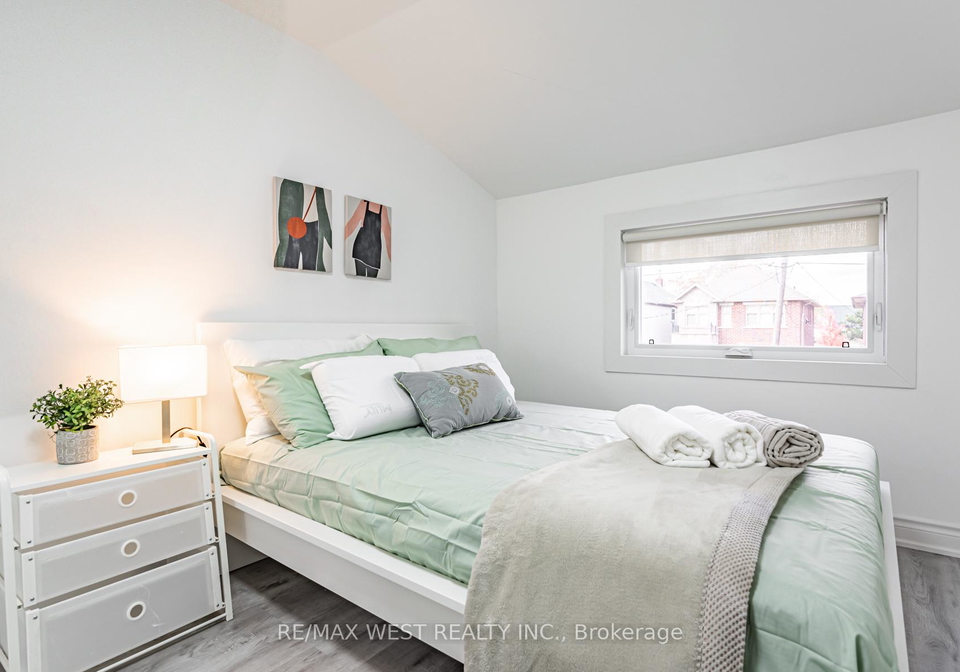 132-twenty-second-street-etobicoke-ontario-w13476996