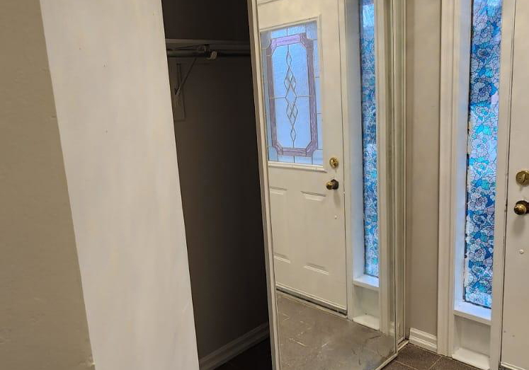 6850-dillingwood-drive-mississauga-ontario-w13477148