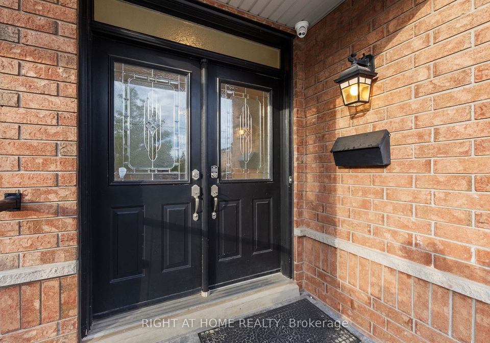 1811-creek-way-burlington-ontario-w13477236