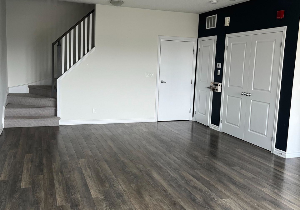 95-eastwood-park-gardens-etobicoke-ontario-w13477268