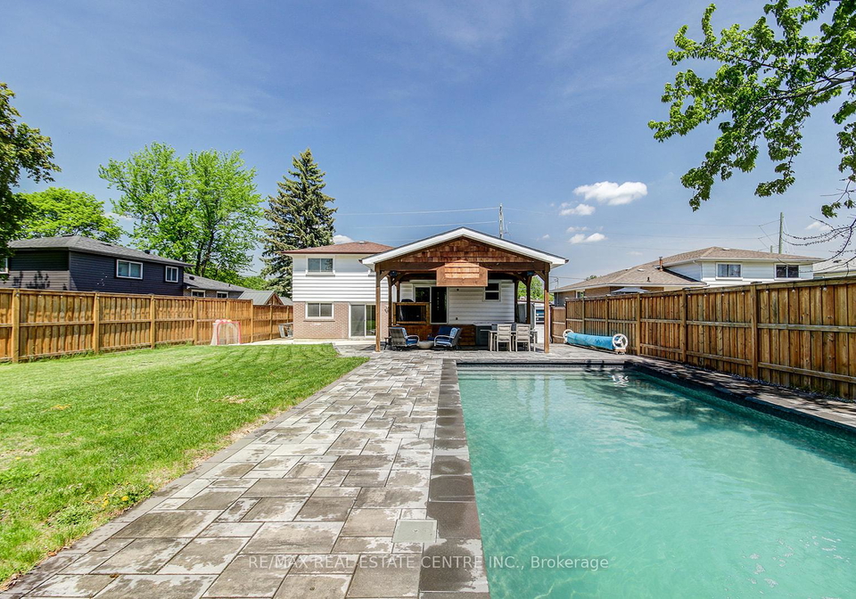 200-delrex-boulevard-halton-hills-ontario-w13477276