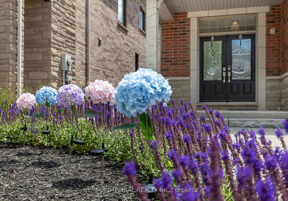 2462-kwinter-road-oakville-ontario-w13477316