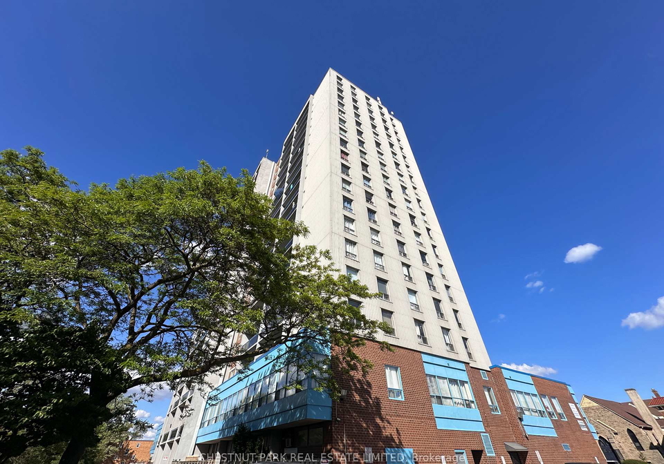 150-lakeshore-road-w-mississauga-ontario-w13477382