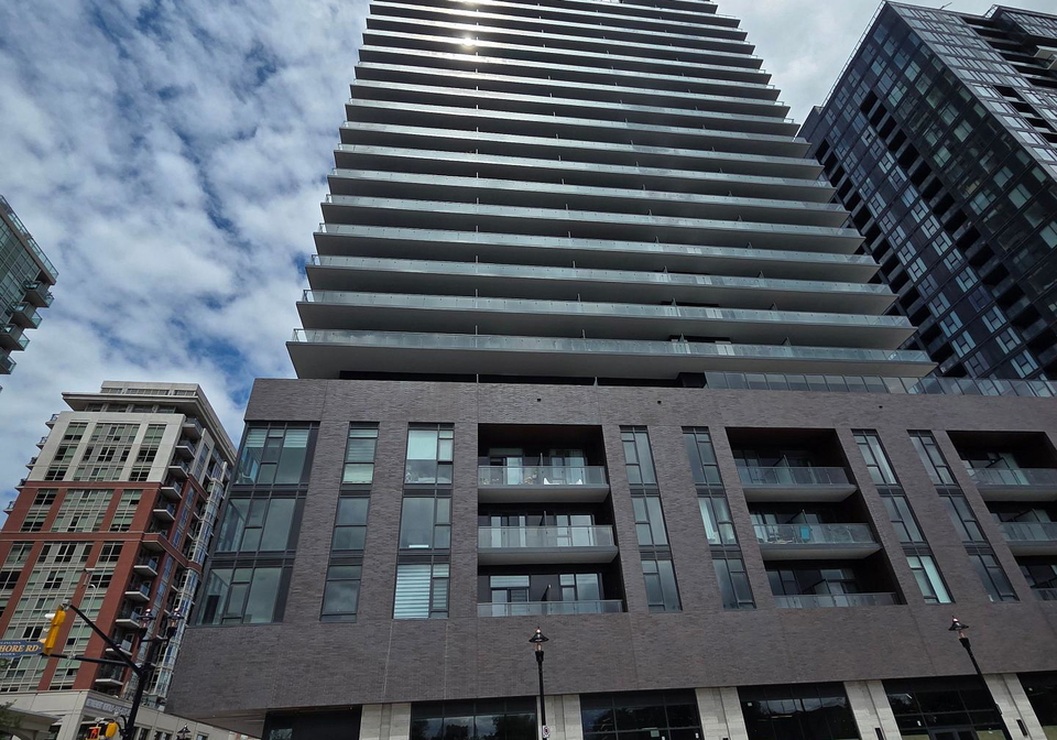 2075-lakeshore-road-burlington-ontario-w13477738