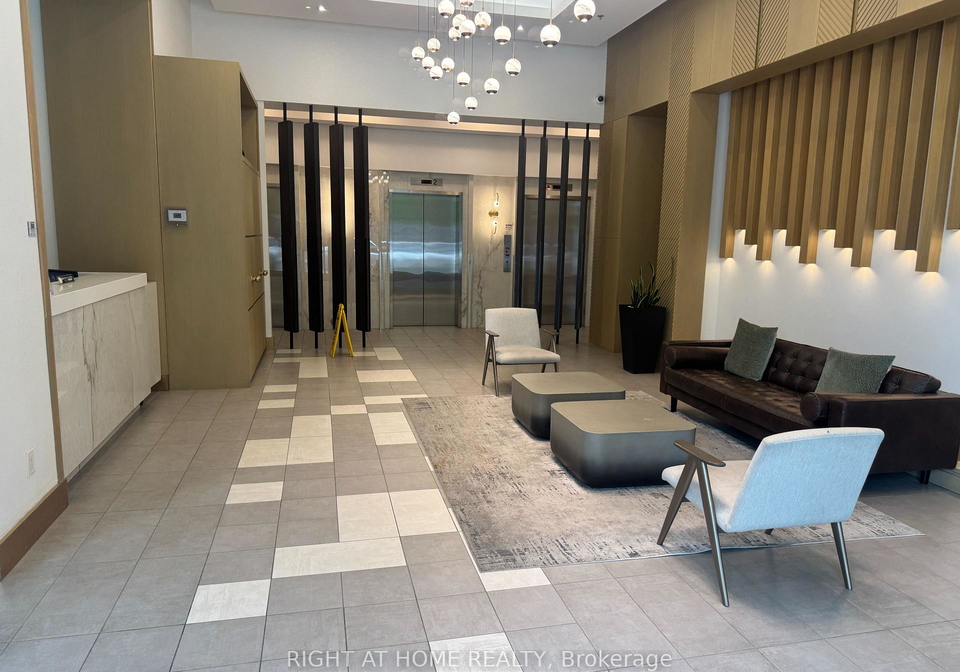 4099-brickstone-mews-mississauga-ontario-w13477788