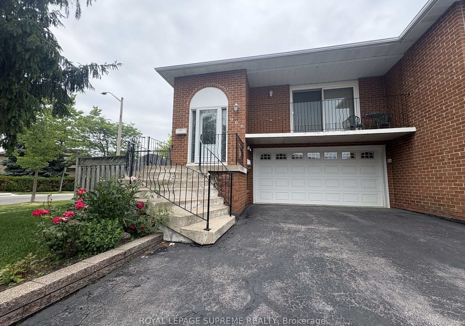 966-lovingston-crescent-mississauga-ontario-w13478176