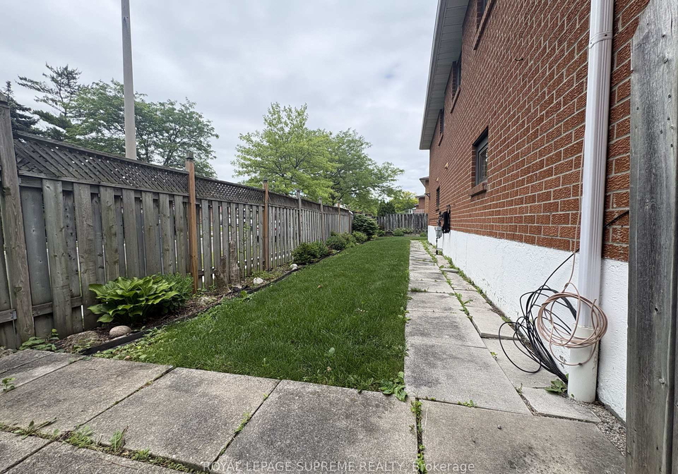 966-lovingston-crescent-mississauga-ontario-w13478176