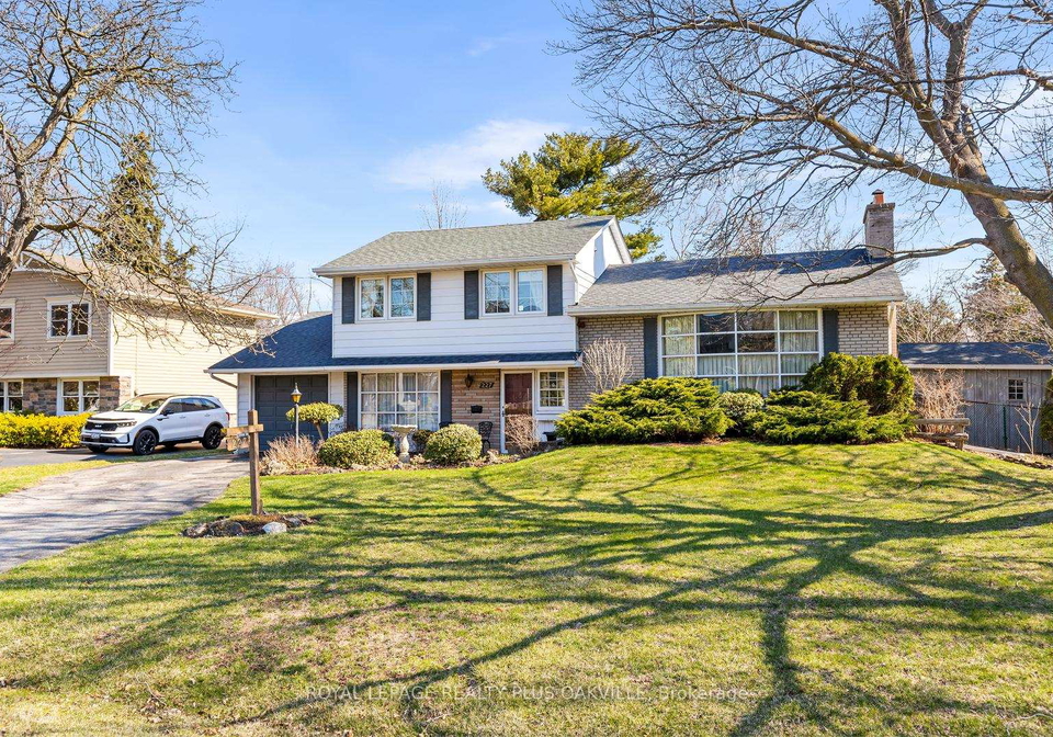 227-sandwell-drive-oakville-ontario-w13478212