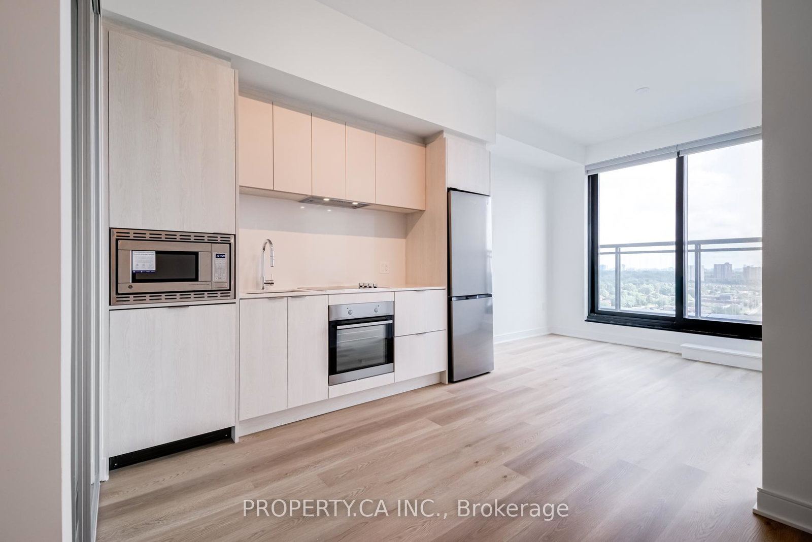 86-dundas-street-e-mississauga-ontario-w13478216