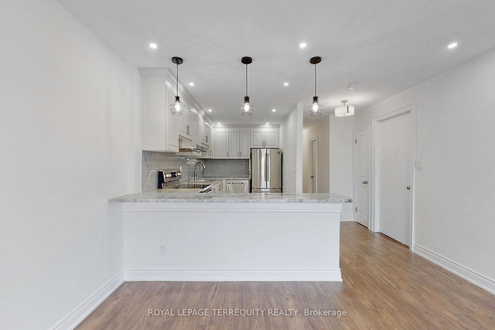 690-wilson-avenue-york-ontario-w13478298