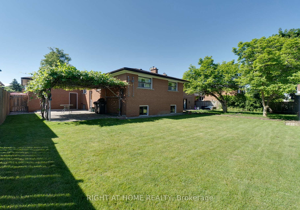 1197-shamir-crescent-mississauga-ontario-w13478336
