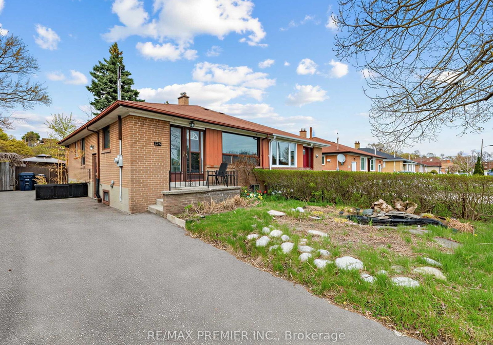 126-langden-avenue-toronto-ontario-w13478630