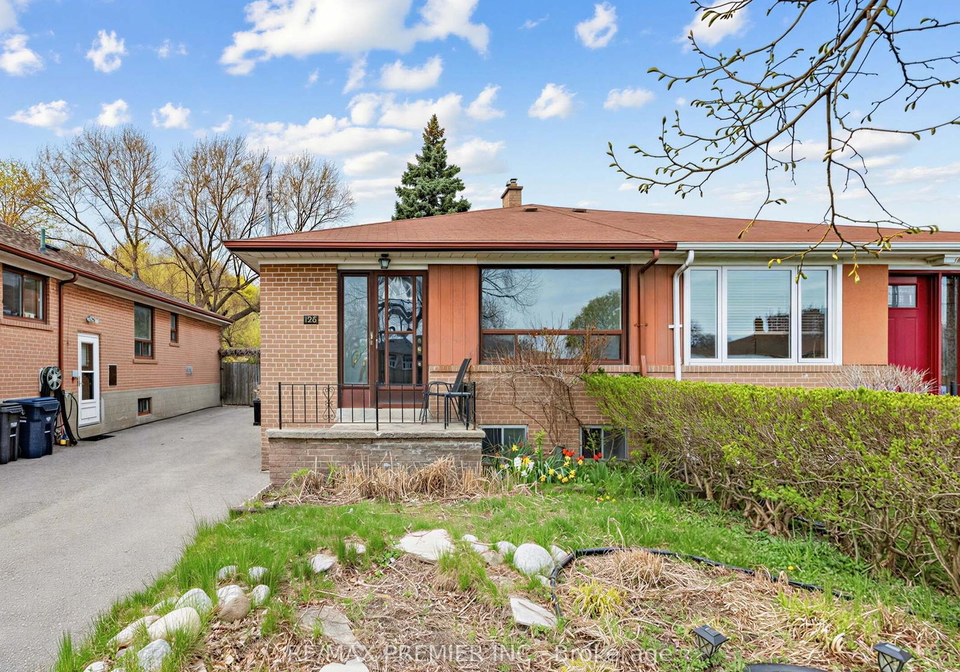 126-langden-avenue-toronto-ontario-w13478630