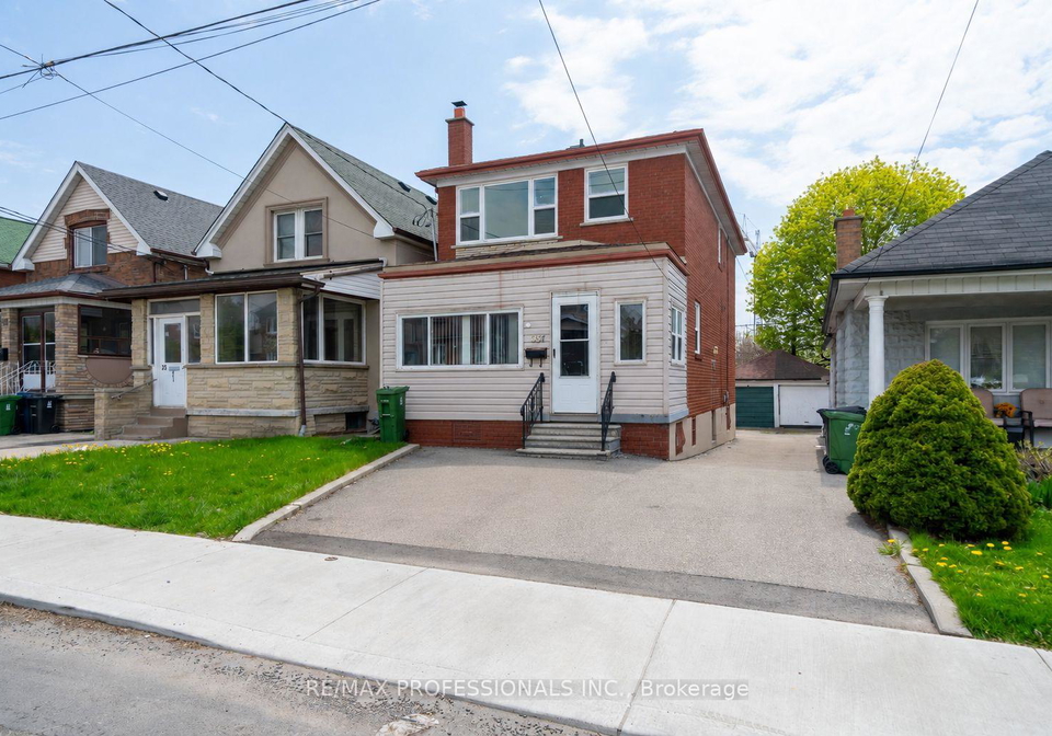 35a-bowie-avenue-north-york-ontario-w13478738