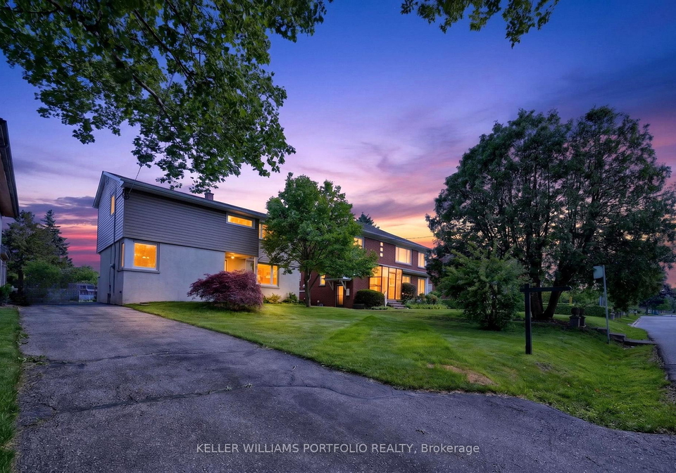 23-graystone-gardens-etobicoke-ontario-w13478974