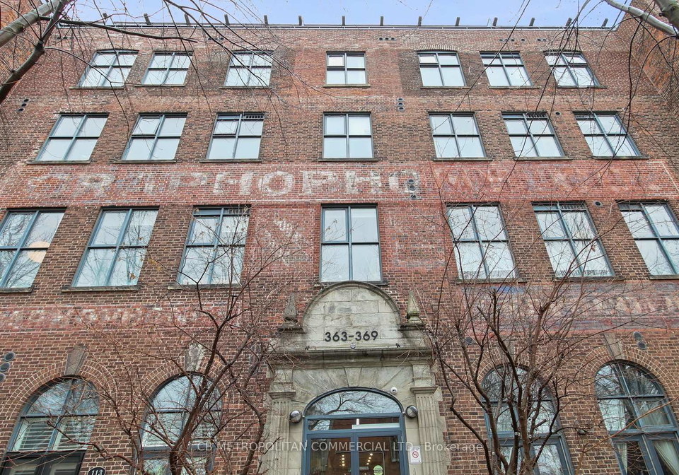 363-sorauren-avenue-toronto-ontario-w13479032
