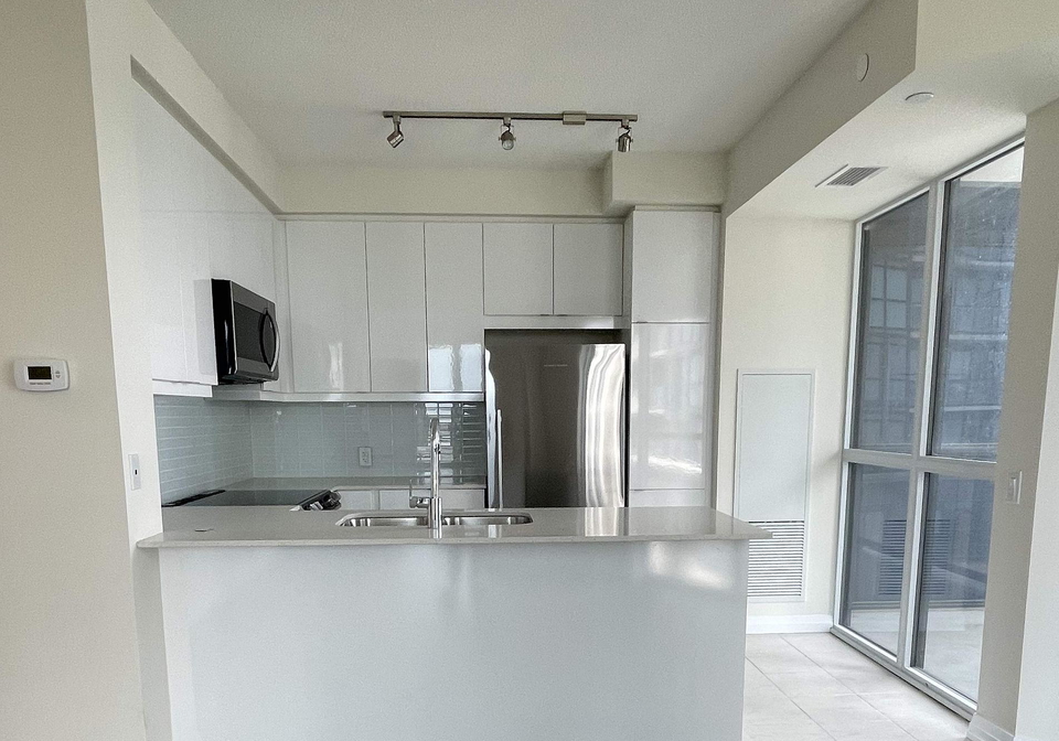 50-s-thomas-riley-road-se-etobicoke-ontario-w13479060