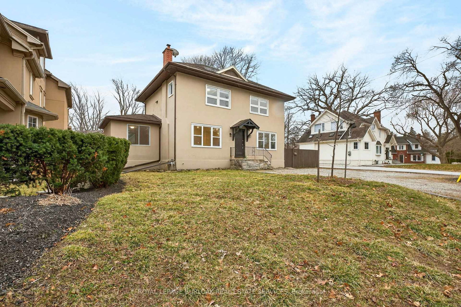 1012-north-shore-boulevard-e-burlington-ontario-w13479096