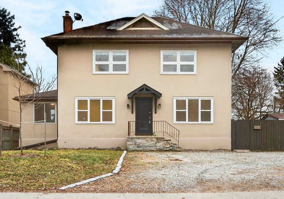 1012-north-shore-boulevard-e-burlington-ontario-w13479096