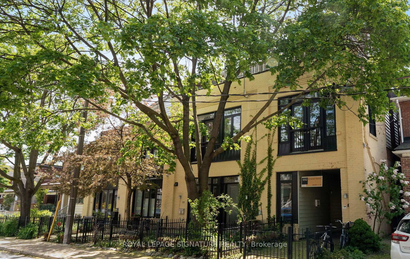 692-st-clarens-avenue-toronto-ontario-w13479164