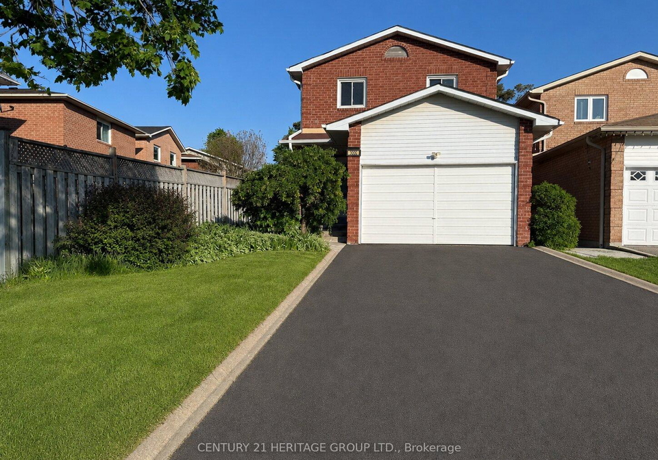 9-corona-gate-brampton-ontario-w13479312
