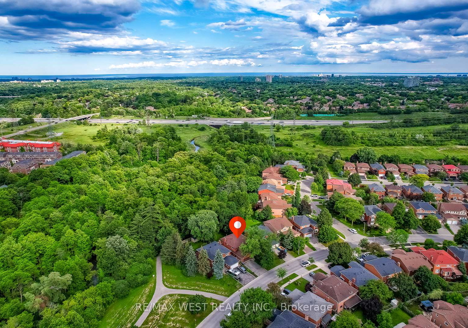 1914-the-chase-mississauga-ontario-w13479470