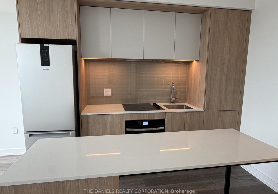 395-square-one-drive-mississauga-ontario-w13479802