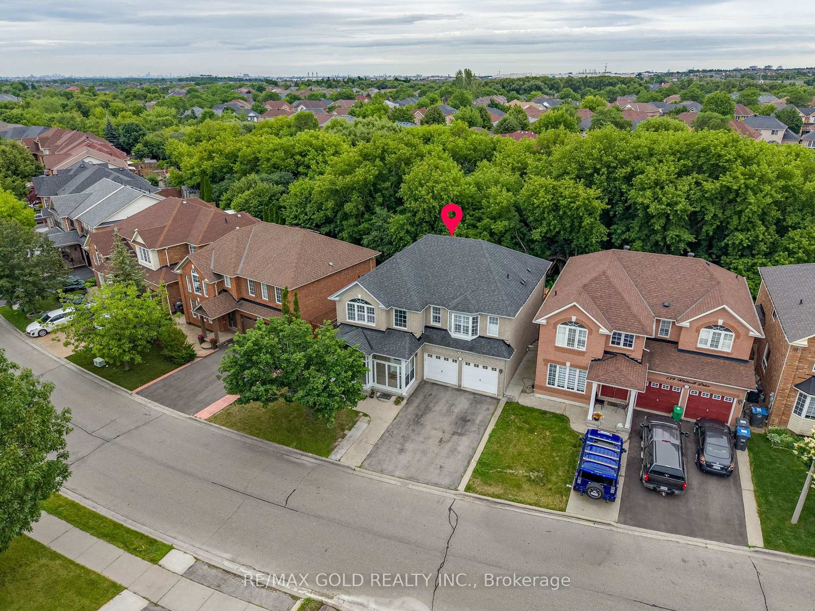 141-whitwell-drive-brampton-ontario-w13480024