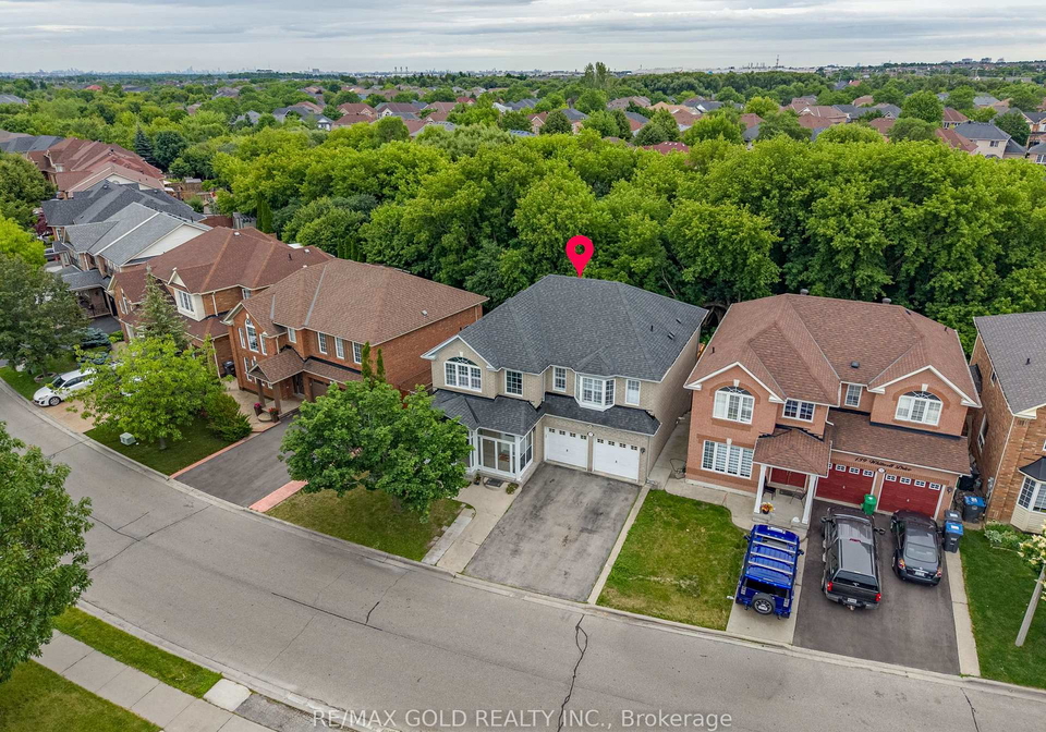 141-whitwell-drive-brampton-ontario-w13480024