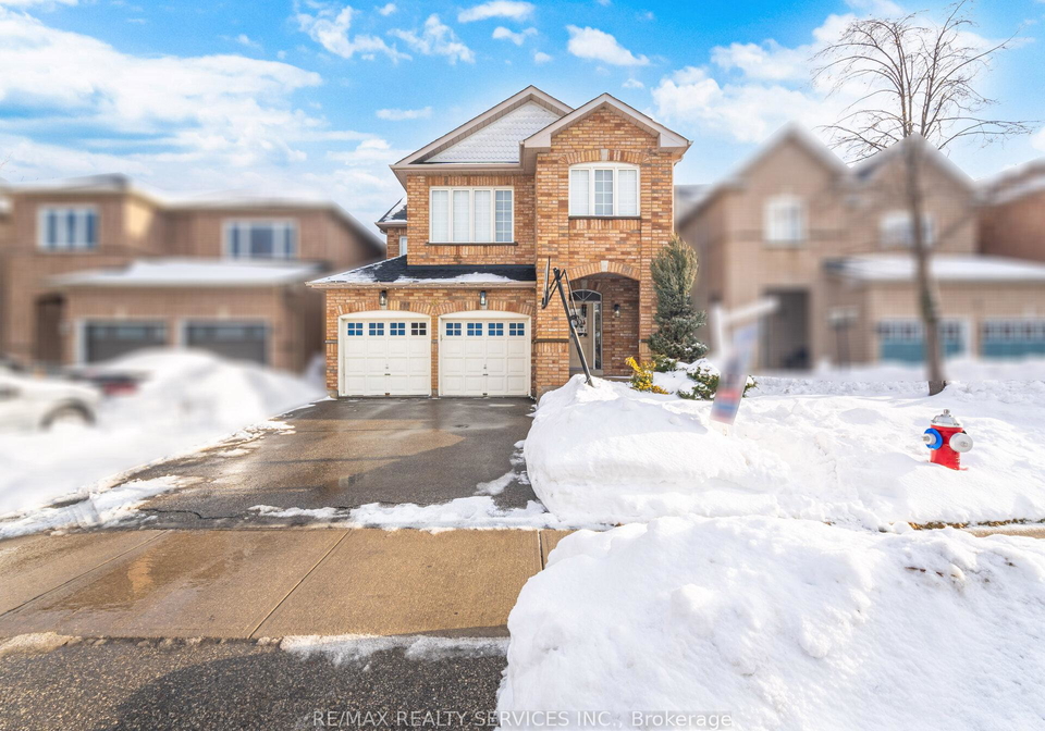 33-sewells-lane-brampton-ontario-w13480430