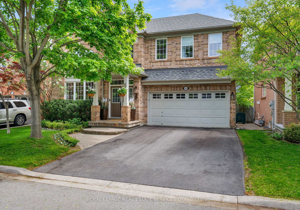 1392-pinecliff-road-oakville-ontario-w13480668