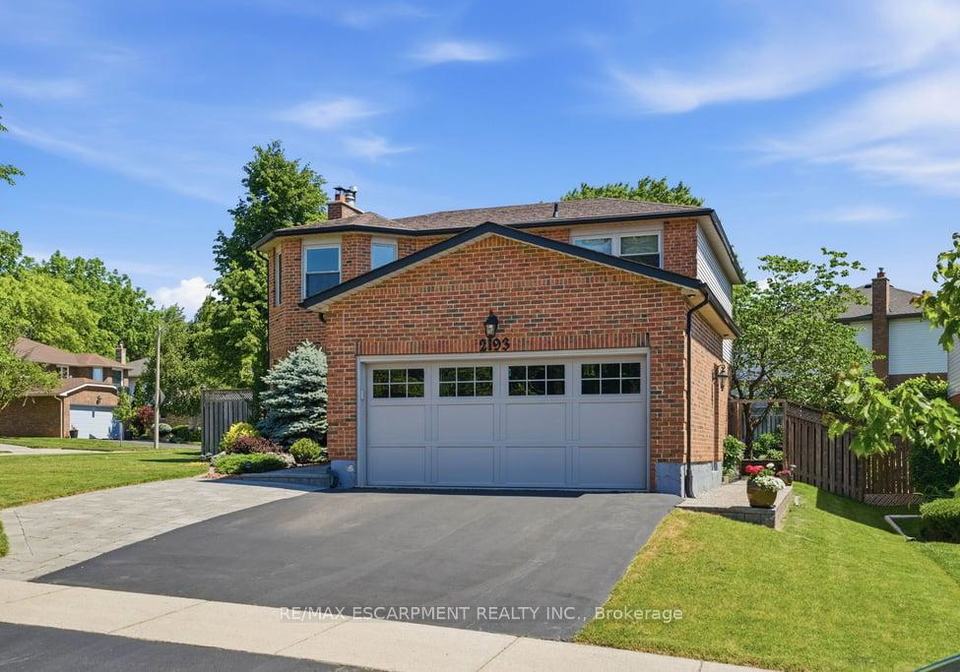 2193-bader-crescent-burlington-ontario-w13480680