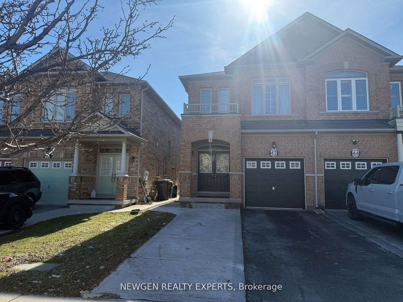 42-crystalview-crescent-brampton-ontario-w13481100
