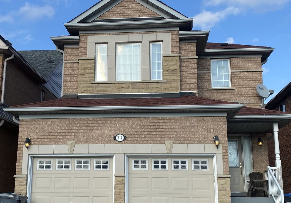 717-macbeth-heights-mississauga-ontario-w13481104