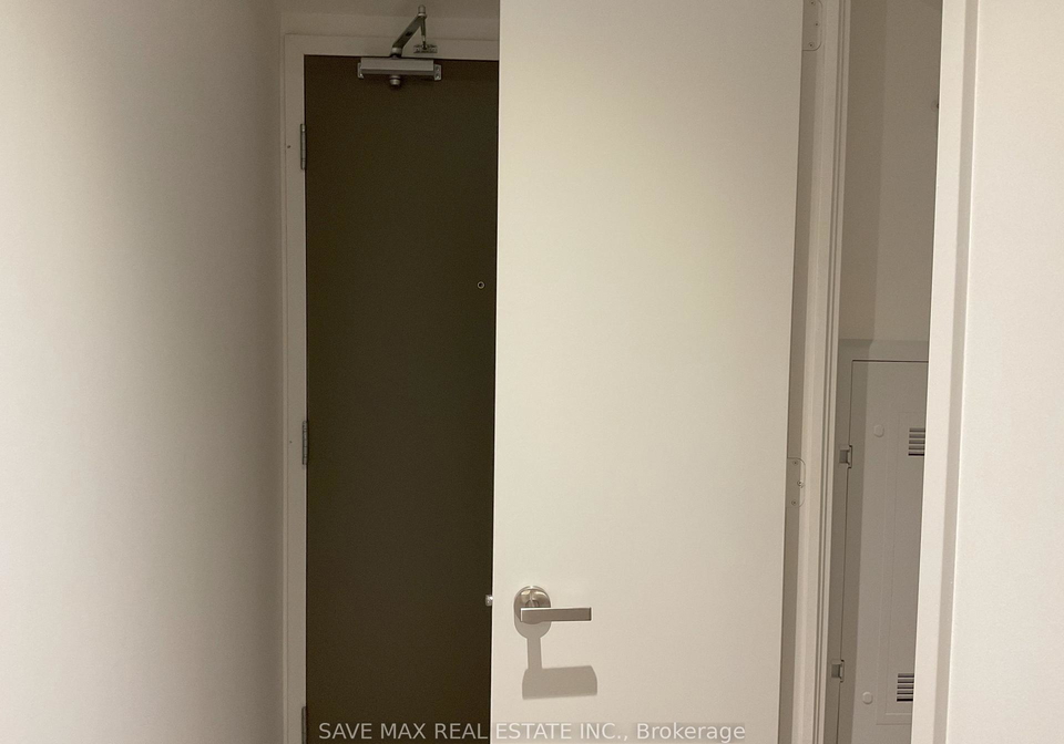 448-burnhamthorpe-road-w-mississauga-ontario-w13481208