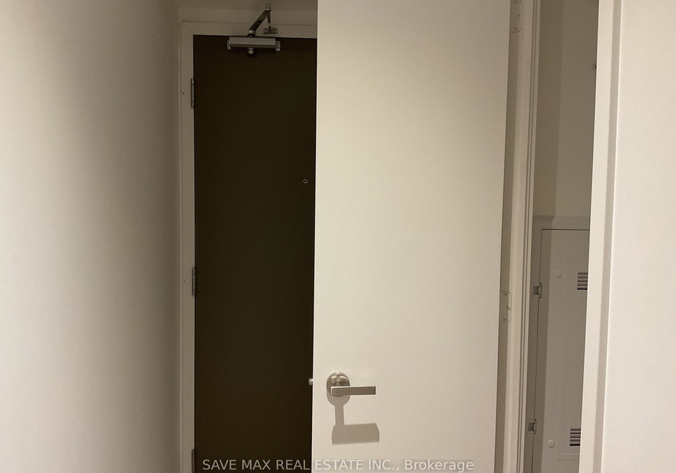 448-burnhamthorpe-road-w-mississauga-ontario-w13481236