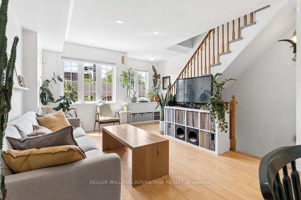 12-connolly-street-toronto-ontario-w13481252