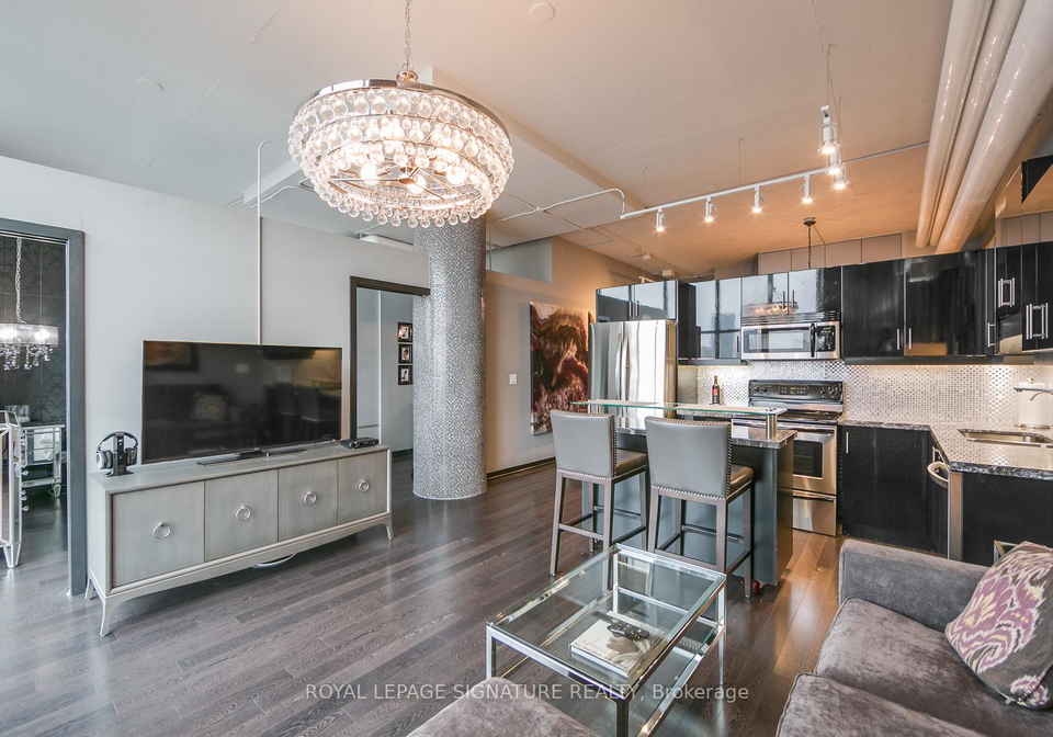 2-fieldway-road-etobicoke-ontario-w13481354