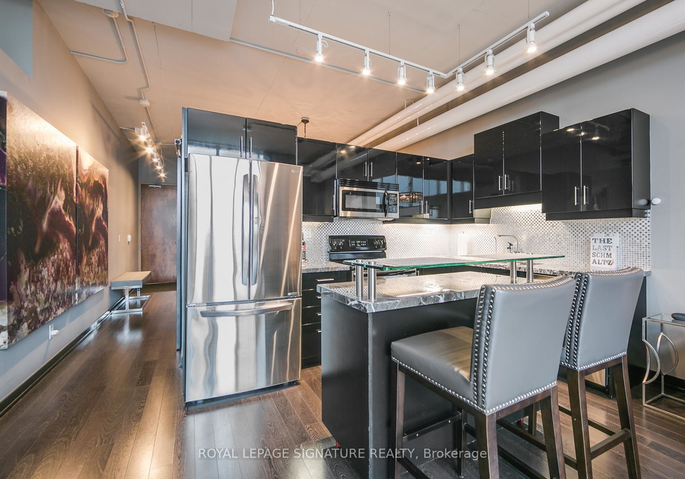 2-fieldway-road-etobicoke-ontario-w13481354