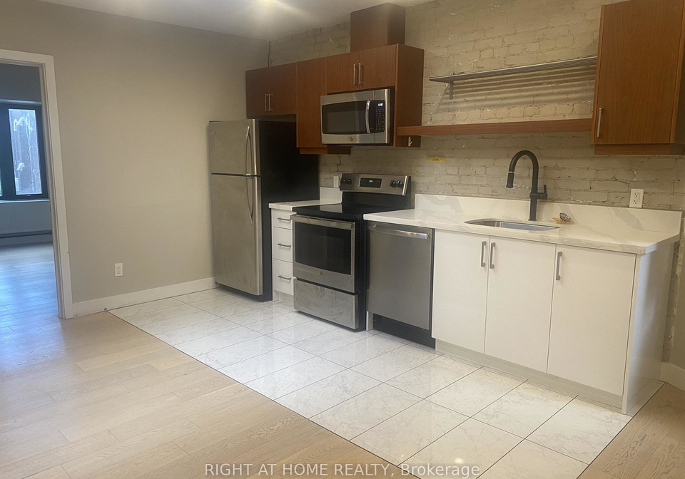 1022-bloor-street-w-toronto-ontario-w13481358