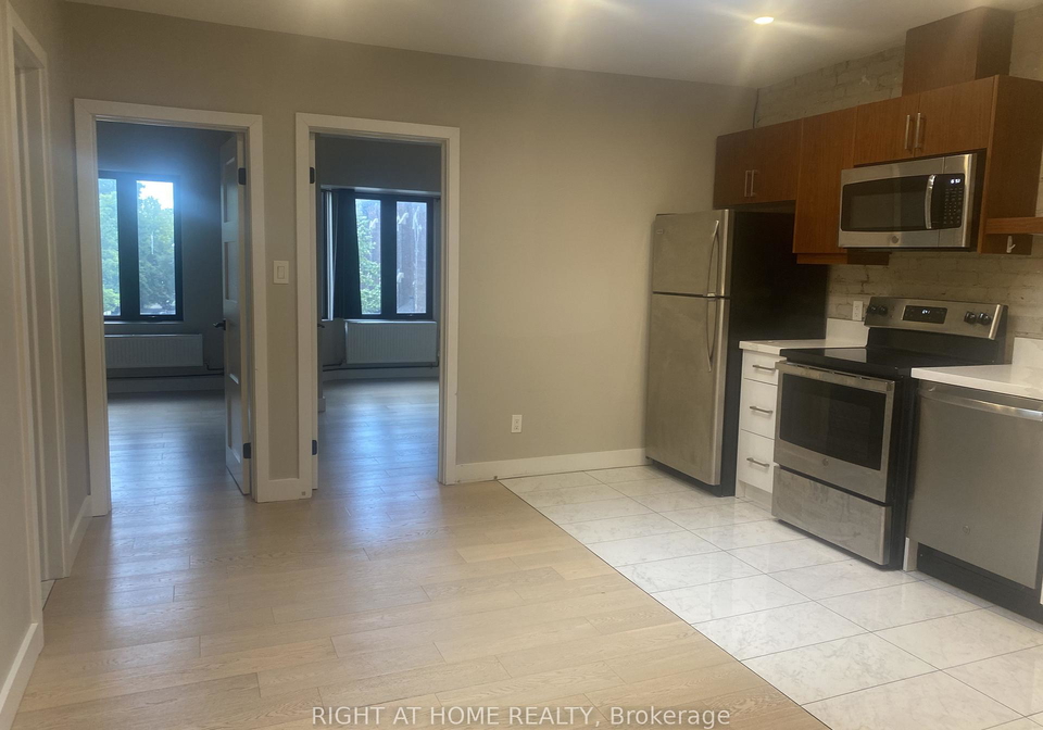 1022-bloor-street-w-toronto-ontario-w13481358