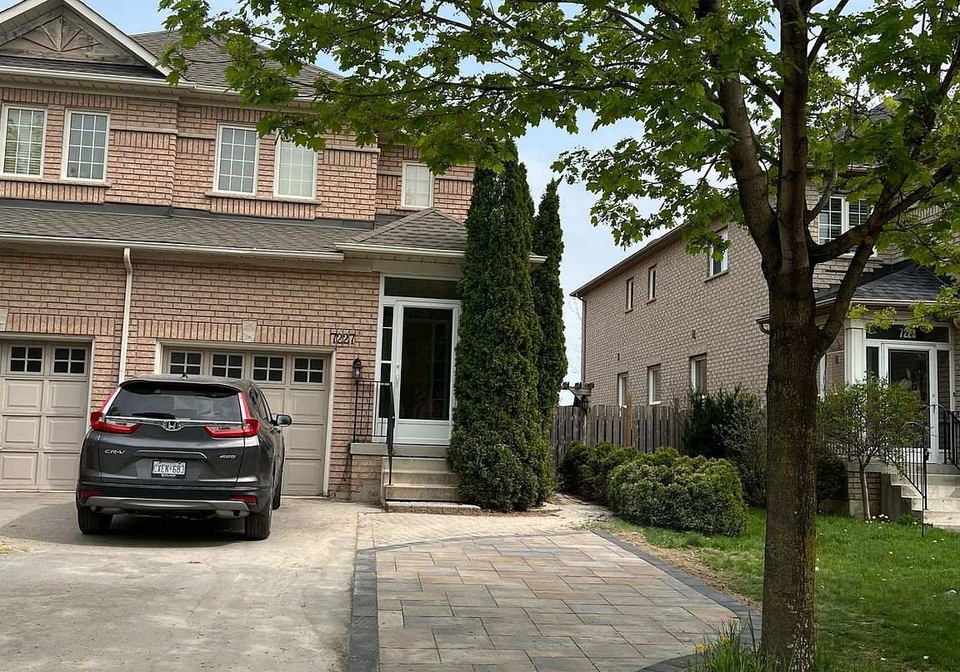 7227-para-place-mississauga-ontario-w13481394