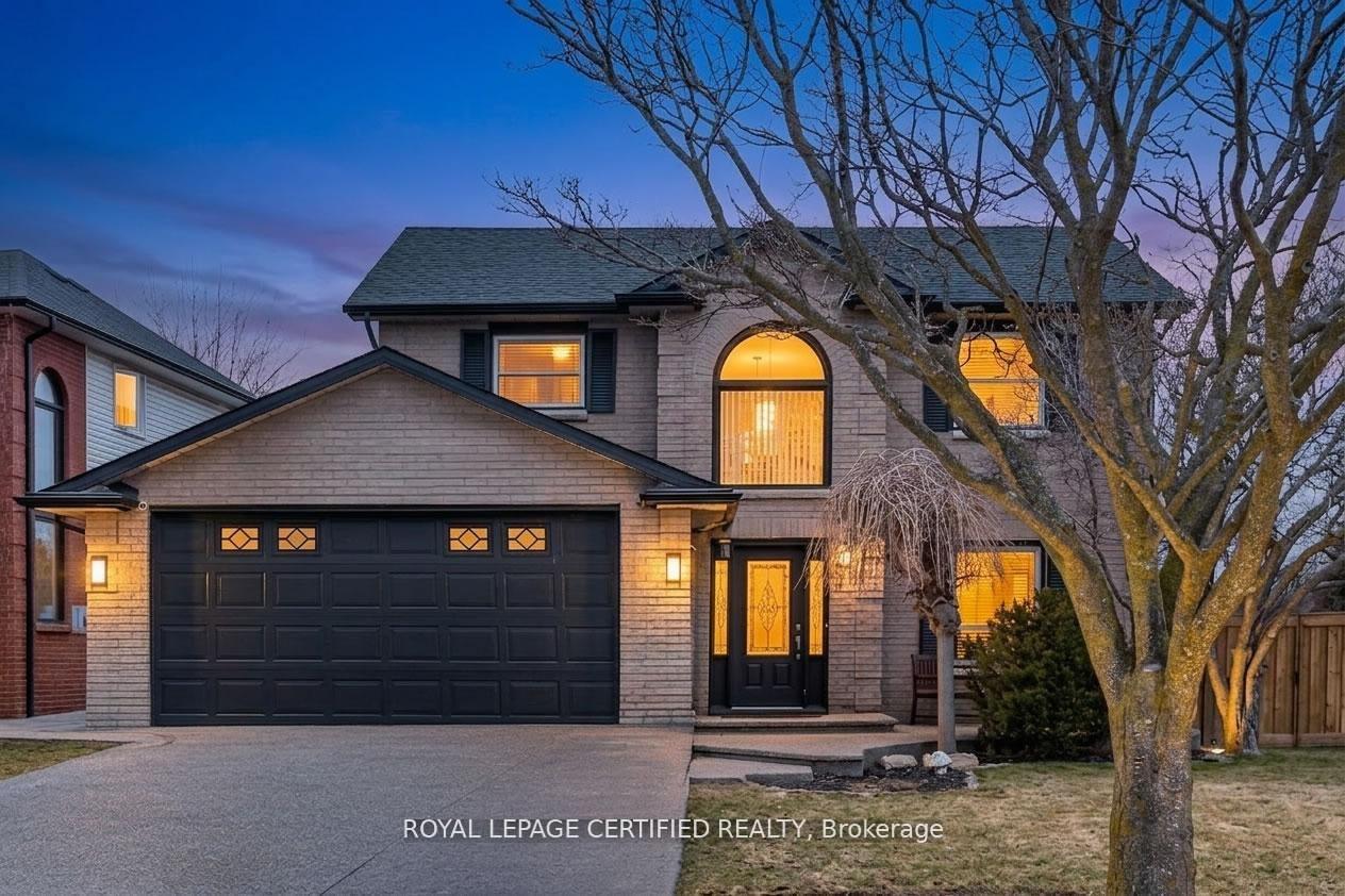 2197-oakridge-crescent-burlington-ontario-w13481402