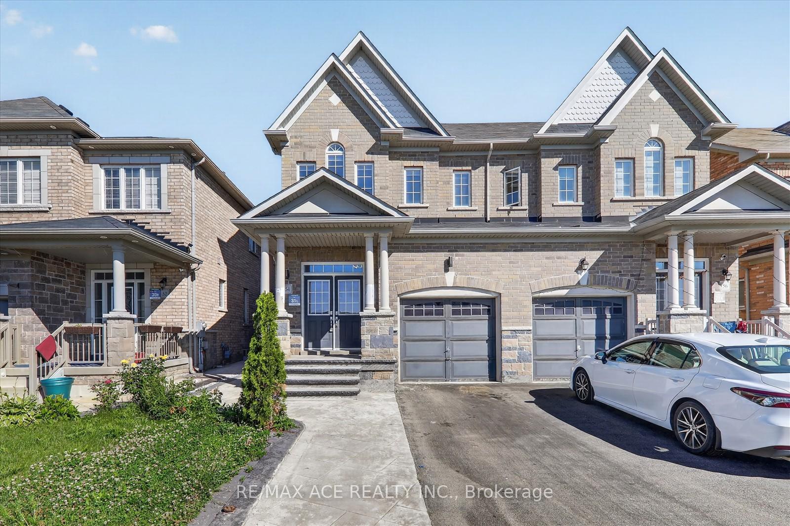 54-altura-way-brampton-ontario-w13481556