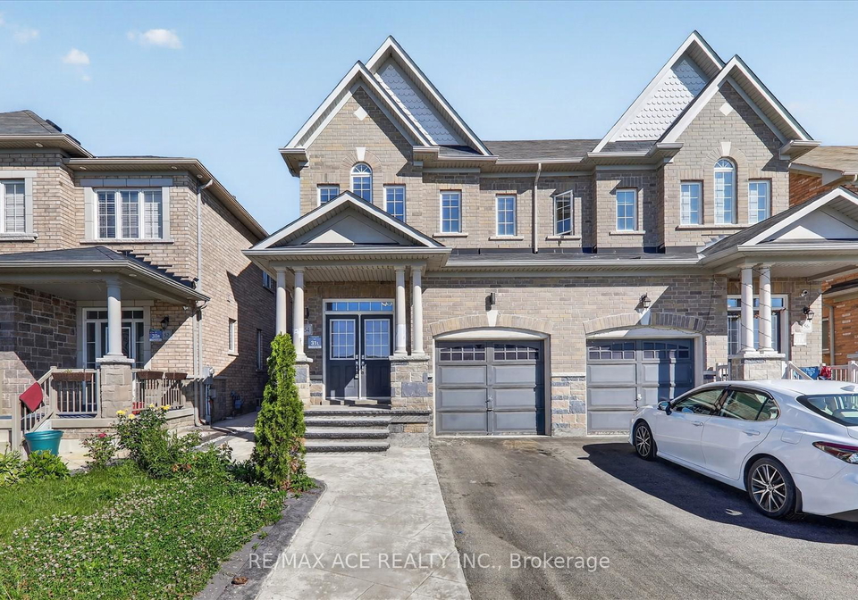 54-altura-way-brampton-ontario-w13481556