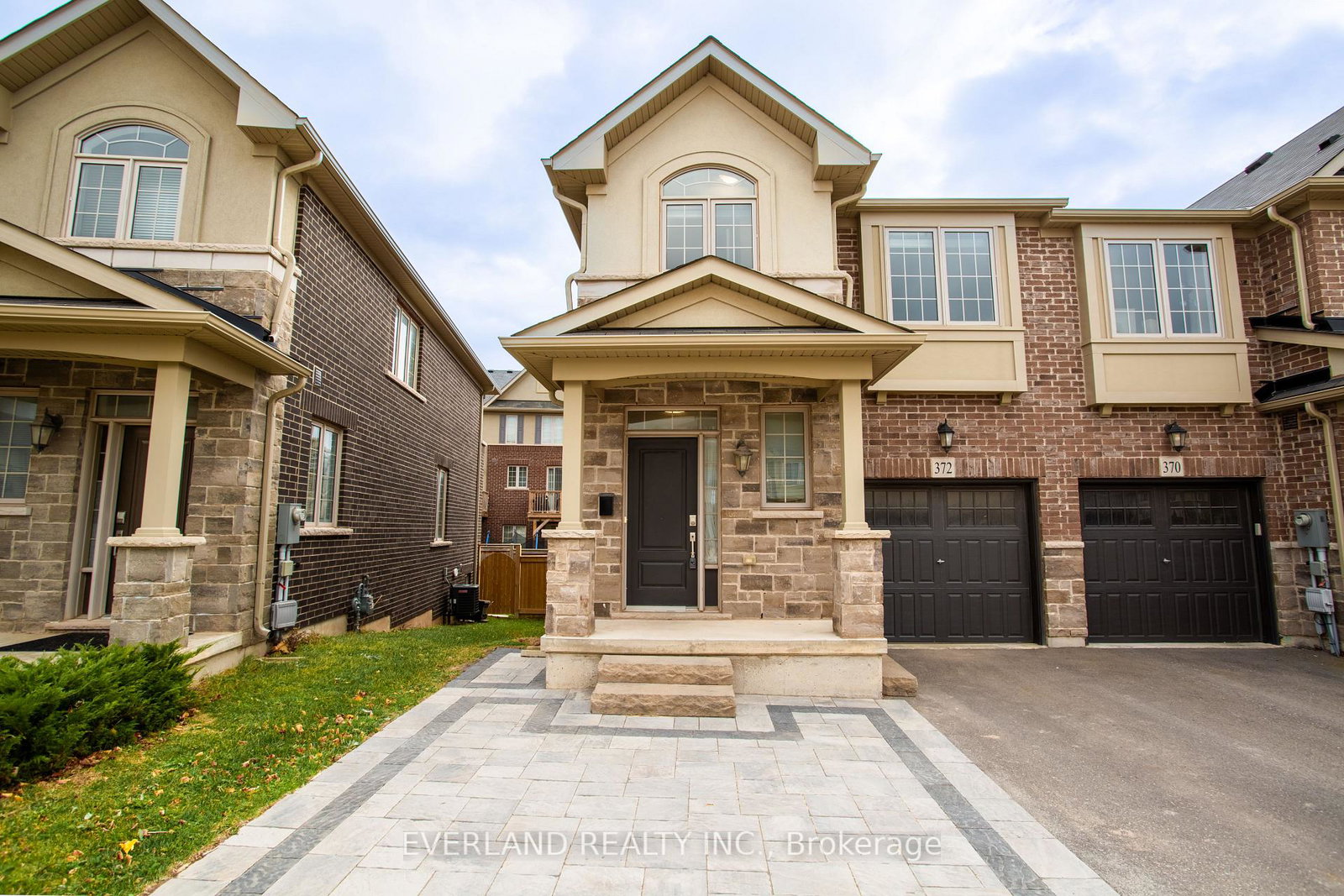 372-threshing-mill-boulevard-oakville-ontario-w13481744