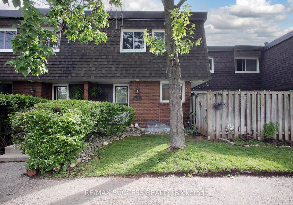 timber-lane-burlington-ontario-w13481770