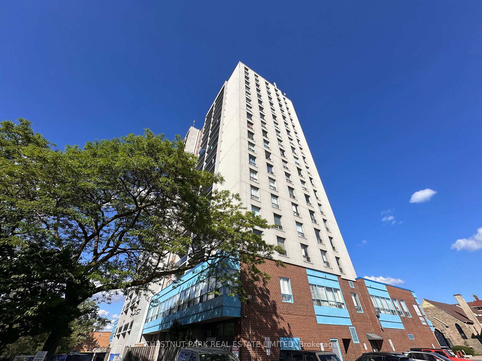 150-lakeshore-road-w-mississauga-ontario-w13481784
